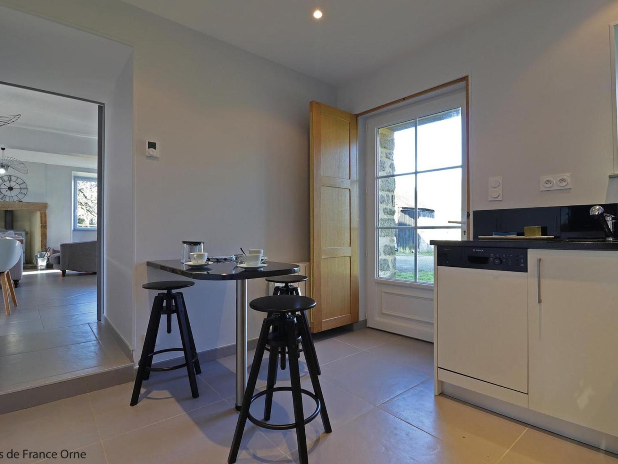 Maison Normande Renovee Avec Grand Jardin, Ideale Pour Famille, Proche Lac Et Randonnees - Fr-1-497-143 Menil-Gondouin エクステリア 写真